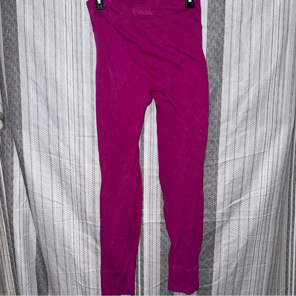 PINK Victoria's Secret Fuchsia Leggings